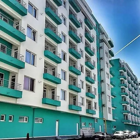 Summerland Sea View Penthouse & Jacuzzi דירה מאמאיה