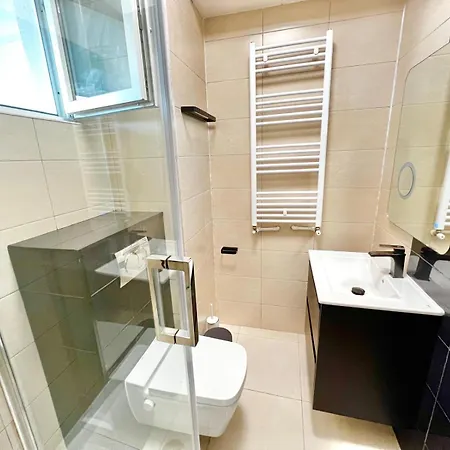 Appartement Summerland Sea View Penthouse & Jacuzzi *