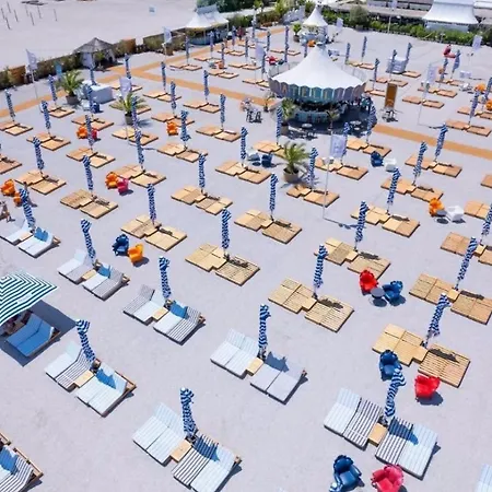 Summerland Sea View Penthouse & Jacuzzi Appartement *