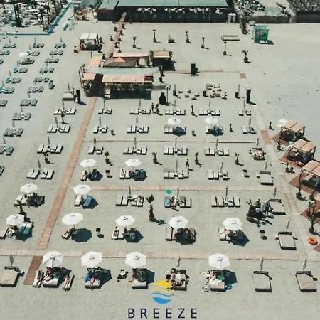 Summerland Sea View Penthouse & Jacuzzi *