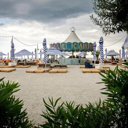 Appartement Summerland Sea View Penthouse & Jacuzzi