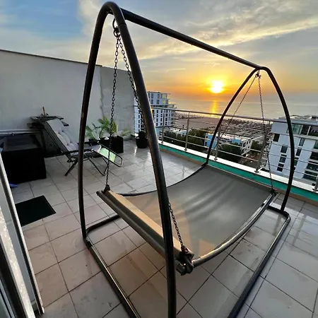 公寓 Summerland Sea View Penthouse & Jacuzzi