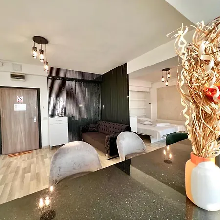 Summerland Sea View Penthouse & Jacuzzi Апартаменты