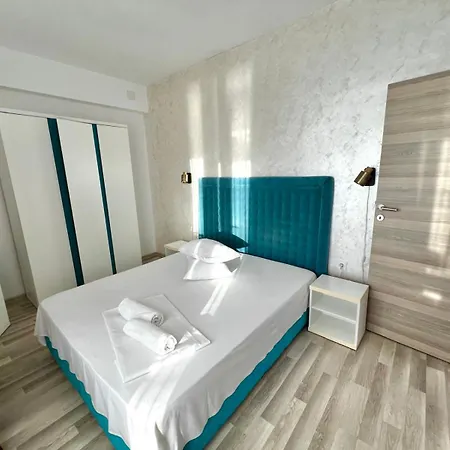 Summerland Sea View Penthouse & Jacuzzi * Мамая