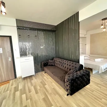 Summerland Sea View Penthouse & Jacuzzi Мамая