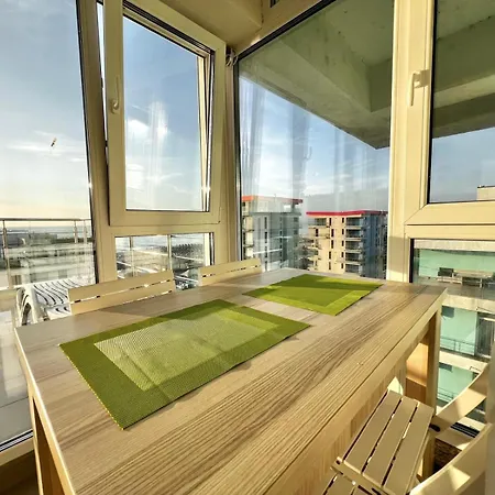 Summerland Sea View Penthouse & Jacuzzi Apartmán *