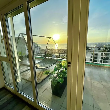 Summerland Sea View Penthouse & Jacuzzi