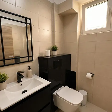 Summerland Sea View Penthouse & Jacuzzi * Mamaia