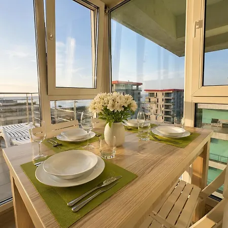 Apartment Summerland Sea View Penthouse & Jacuzzi