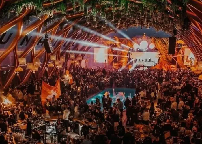 Summerland Sea View Penthouse & Jacuzzi Mamaia