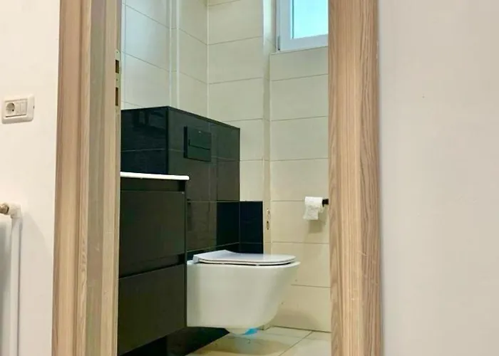 Summerland Sea View Penthouse & Jacuzzi * Mamaia