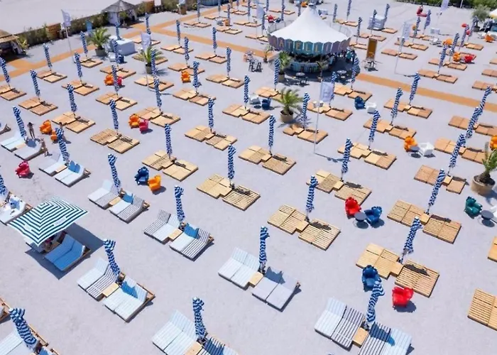 Summerland Sea View Penthouse & Jacuzzi Apartmán *