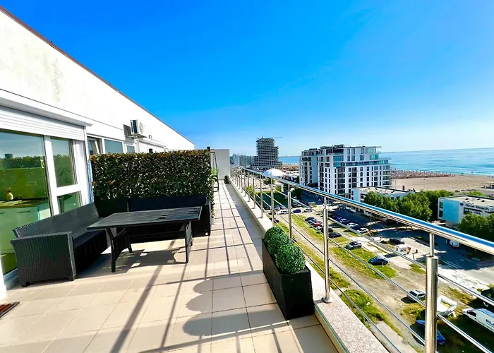 Summerland Sea View Penthouse & Jacuzzi Apartmán *