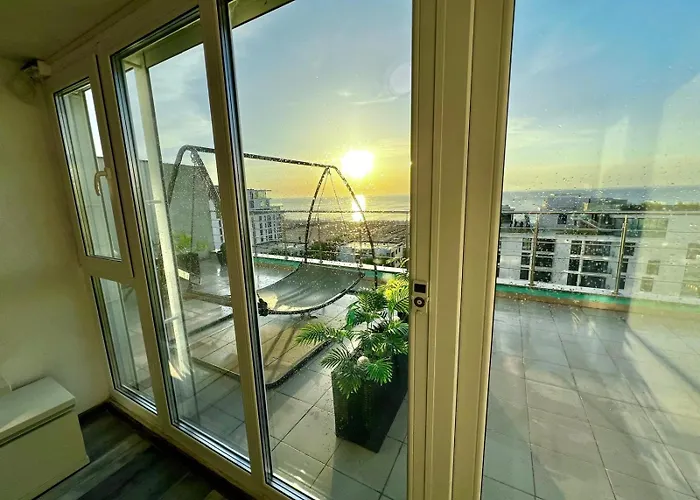 Summerland Sea View Penthouse & Jacuzzi